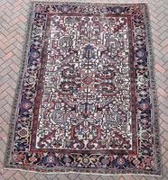 Old Heriz Carpet 296x212cm (7 of 8) Old Heriz Carpet 296x212cm (7 of 8)
