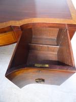 18th Century English Bow Front Sideboard (4 of 9) 18th Century English Bow Front Sideboard (4 of 9)