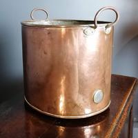Antique Copper Coal Bucket of Oval Form with Handles (5 of 7) Antique Copper Coal Bucket of Oval Form with Handles (5 of 7)