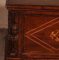 Italian Renaissance Cassone Chest in Walnut - 17th Century (4 of 12) Italian Renaissance Cassone Chest in Walnut - 17th Century (4 of 12)