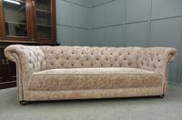 Late Victorian Chesterfield Sofa (2 of 14) Late Victorian Chesterfield Sofa (2 of 14)