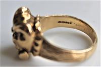 Unusual 9ct gold ring of chunky proportions depicting a well cast Bulldogs head size v (6 of 7) Unusual 9ct gold ring of chunky proportions depicting a well cast Bulldogs head size v (6 of 7)