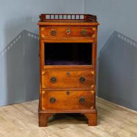Display cabinet and chest (4 of 10) Display cabinet and chest (4 of 10)
