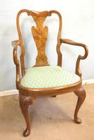 Set of Eight Queen Anne Style Walnut Dining Chairs (11 of 15) Set of Eight Queen Anne Style Walnut Dining Chairs (11 of 15)