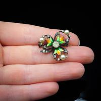 Antique Pearl Paste and Enamel Clover Sterling Silver Brooch Pin (8 of 8) Antique Pearl Paste and Enamel Clover Sterling Silver Brooch Pin (8 of 8)