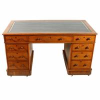 Victorian Oak Pedestal Desk (5 of 8) Victorian Oak Pedestal Desk (5 of 8)