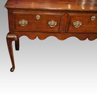 Fine George III Oak Cabriole Leg Dresser (7 of 8) Fine George III Oak Cabriole Leg Dresser (7 of 8)