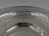 Silver Dish - London 1905 (4 of 7) Silver Dish - London 1905 (4 of 7)