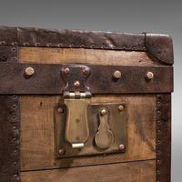 Large Antique Steamer Trunk, English, Pine, Travel, Shipping Chest, Victorian (10 of 12) Large Antique Steamer Trunk, English, Pine, Travel, Shipping Chest, Victorian (10 of 12)