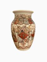 Antique Satsuma Vase (2 of 3) Antique Satsuma Vase (2 of 3)