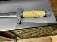 German Army Officer’s Dress Dagger (25 of 30) German Army Officer’s Dress Dagger (25 of 30)
