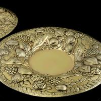 Magnificent Georgian Pair of Solid Silver Gilt Charger / Platter Dishes - George Burrows 1824 (15 of 27) Magnificent Georgian Pair of Solid Silver Gilt Charger / Platter Dishes - George Burrows 1824 (15 of 27)
