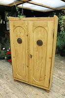 Fabulous Old Pine 2 Door Cupboard / Linen Cupboard / Food / Larder with Shelves - We Deliver! (6 of 11) Fabulous Old Pine 2 Door Cupboard / Linen Cupboard / Food / Larder with Shelves - We Deliver! (6 of 11)