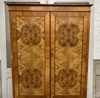 Burr Walnut Linen Press or Wardrobe (4 of 9) Burr Walnut Linen Press or Wardrobe (4 of 9)