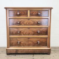 Victorian Mahogany Straight Front Chest of Drawers (11 of 11) Victorian Mahogany Straight Front Chest of Drawers (11 of 11)