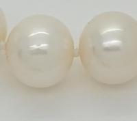 South Sea Pearls with Gold Ball Clasp (4 of 5) South Sea Pearls with Gold Ball Clasp (4 of 5)