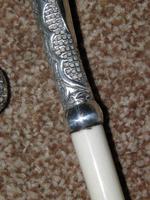 Antique Hallmarked 1887 Repousse Silver Petite Dress Cane With Vacant Cartouche (4 of 10) Antique Hallmarked 1887 Repousse Silver Petite Dress Cane With Vacant Cartouche (4 of 10)