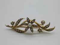 15ct Gold Seed Pearl Brooch (4 of 7) 15ct Gold Seed Pearl Brooch (4 of 7)