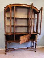 Quality Antique Walnut Display Cabinet (12 of 19) Quality Antique Walnut Display Cabinet (12 of 19)