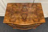Re Finished Burr Walnut Serpentine Chest of Drawers (2 of 10) Re Finished Burr Walnut Serpentine Chest of Drawers (2 of 10)