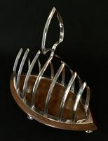 Silver Plate & Oak Base Gothic Revival Toast Rack (2 of 4) Silver Plate & Oak Base Gothic Revival Toast Rack (2 of 4)