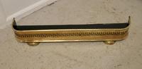 Small Victorian Pierced Brass Fender (2 of 4) Small Victorian Pierced Brass Fender (2 of 4)