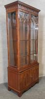 Reproduction Mahogany Display Cabinet (4 of 12) Reproduction Mahogany Display Cabinet (4 of 12)