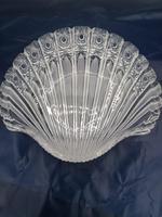 Old Bohemian Shell-shaped Glass Dish (3 of 4) Old Bohemian Shell-shaped Glass Dish (3 of 4)