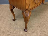 Burr Walnut Sideboard by Waring & Gillow (14 of 18) Burr Walnut Sideboard by Waring & Gillow (14 of 18)