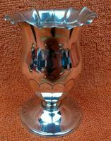 Antique Sterling Silver Hallmarked Tulip Vase 1900 Goldsmiths & Silversmiths Co Ltd 60g (2 of 9) Antique Sterling Silver Hallmarked Tulip Vase 1900 Goldsmiths & Silversmiths Co Ltd 60g (2 of 9)