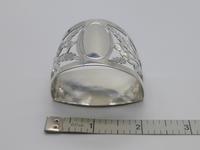 Pair of Silver Napkin Rings (3 of 7) Pair of Silver Napkin Rings (3 of 7)