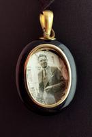 Victorian Onyx Mourning Locket, Seed Pearl Star, 15ct Gold (12 of 12) Victorian Onyx Mourning Locket, Seed Pearl Star, 15ct Gold (12 of 12)