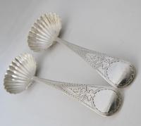 Perfect Georgian Silver Ladles Shell Bowls William Eaton London 1825 (3 of 6) Perfect Georgian Silver Ladles Shell Bowls William Eaton London 1825 (3 of 6)