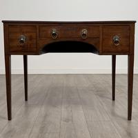 Antique 18th Century Good Quality Writing Table In Mahogany