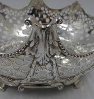 Pair of Antique Victorian Silver Baskets - London 1882 (4 of 8) Pair of Antique Victorian Silver Baskets - London 1882 (4 of 8)