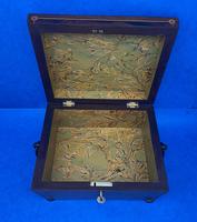 William IV Rosewood Box with Boxwood Inlay (7 of 10) William IV Rosewood Box with Boxwood Inlay (7 of 10)