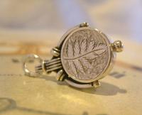 Antique Pocket Watch Chain Silver Compass Fob 1890s Victorian Working Drum Case Fob (2 of 10) Antique Pocket Watch Chain Silver Compass Fob 1890s Victorian Working Drum Case Fob (2 of 10)