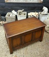 Quality Solid Oak R.E.H Kennedy Blanket Box (5 of 5) Quality Solid Oak R.E.H Kennedy Blanket Box (5 of 5)