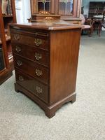 Small Antique Style Chest (4 of 4) Small Antique Style Chest (4 of 4)