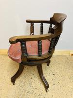 Captains Chair (4 of 9) Captains Chair (4 of 9)