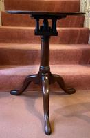18th Century Red Walnut Tilt Top Occasional Table of smaller size (4 of 8) 18th Century Red Walnut Tilt Top Occasional Table of smaller size (4 of 8)