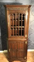 Gothic Style Oak Corner Cabinet (7 of 14) Gothic Style Oak Corner Cabinet (7 of 14)