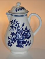 Worcester 'Three Flowers' Pattern, Sparrow-Beak Jug & Cover c.1770 / 1790 (2 of 11) Worcester 'Three Flowers' Pattern, Sparrow-Beak Jug & Cover c.1770 / 1790 (2 of 11)