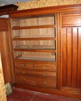 1920s Large 3 Door Mirrored Walnut Wardrobe (2 of 4) 1920s Large 3 Door Mirrored Walnut Wardrobe (2 of 4)