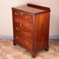 Waring & Gillow Mahogany Chest of Drawers (8 of 18) Waring & Gillow Mahogany Chest of Drawers (8 of 18)