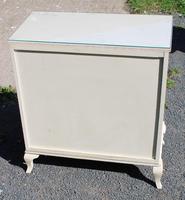 1960s White Chest of 4 Drawers with Glass Top (4 of 4) 1960s White Chest of 4 Drawers with Glass Top (4 of 4)