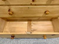 Antique Victorian Pine Chest of Drawers with Key (12 of 15) Antique Victorian Pine Chest of Drawers with Key (12 of 15)