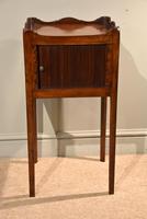 Matched Pair of Mahogany Bedside Cabinets / Tables (7 of 9) Matched Pair of Mahogany Bedside Cabinets / Tables (7 of 9)