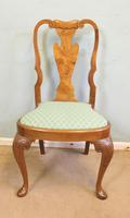 Set of Eight Queen Anne Style Walnut Dining Chairs (4 of 15) Set of Eight Queen Anne Style Walnut Dining Chairs (4 of 15)