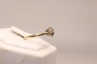 18ct Gold & Diamond Ring, size O, weighing 2.0g (3 of 6) 18ct Gold & Diamond Ring, size O, weighing 2.0g (3 of 6)